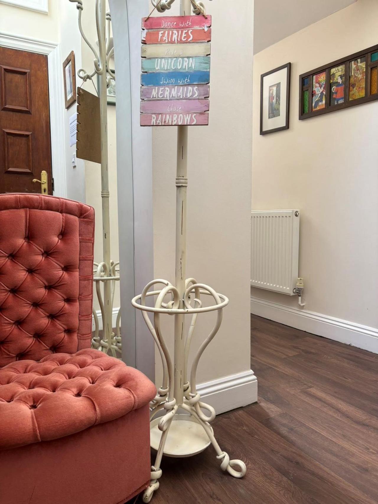 Spacious Town-Centre Apartment With Stunning Views Great Malvern Exterior photo